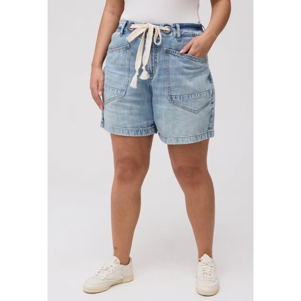 Torrid Jean Shorts Womens 18 Loose Fit High Rise Blue Denim Drawstring NWT